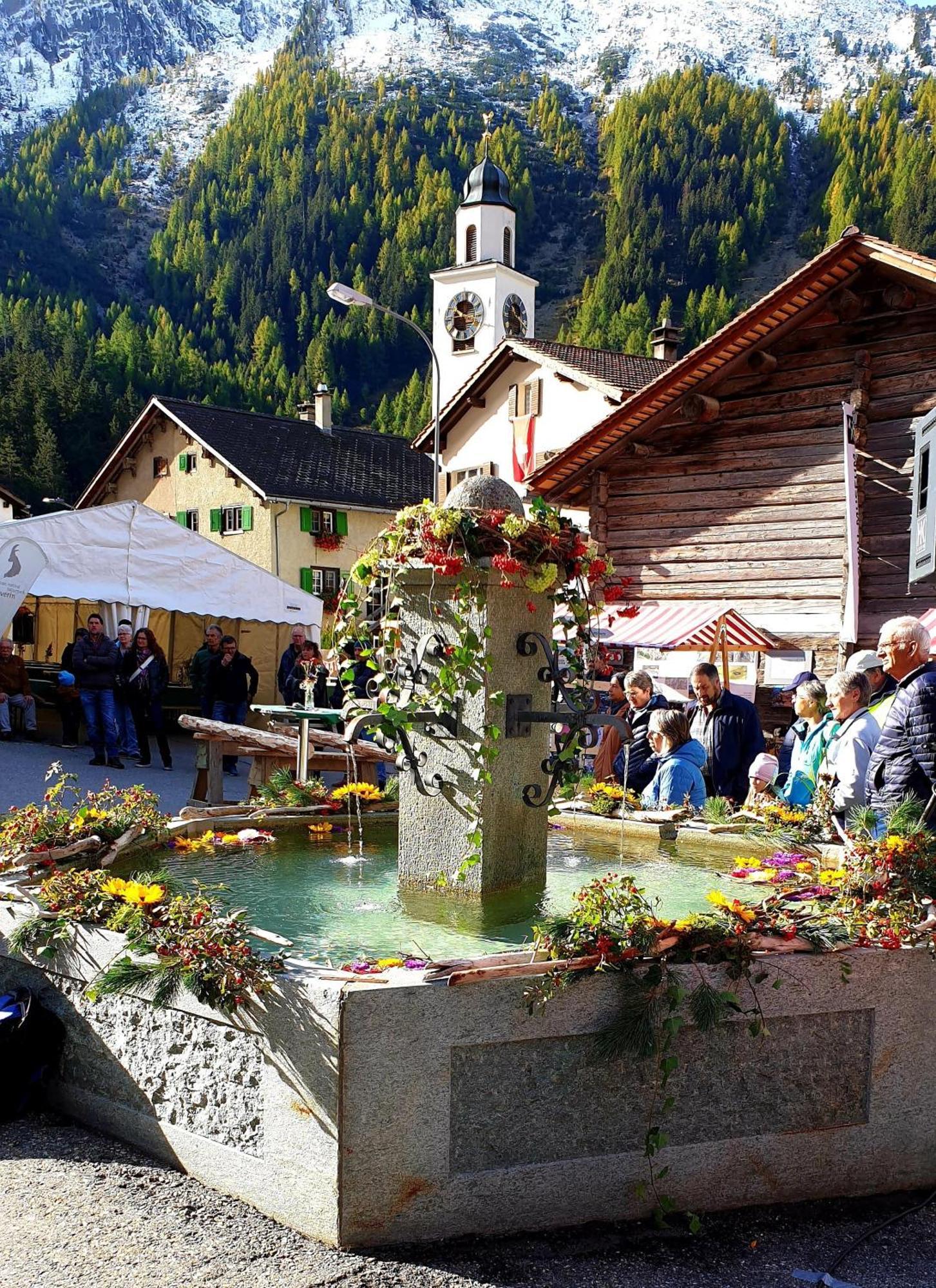 Gasthaus Alpenrose Innerferrera Exterior foto